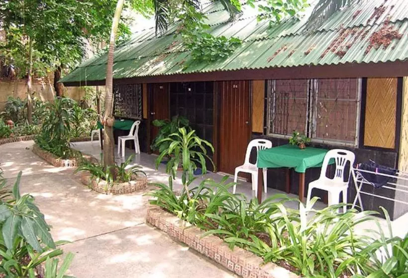 Отель Phuket Golden Sand Inn Sha Extra Plus