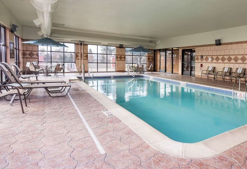 בית מלון כפרי Hampton Inn Detroit/roseville