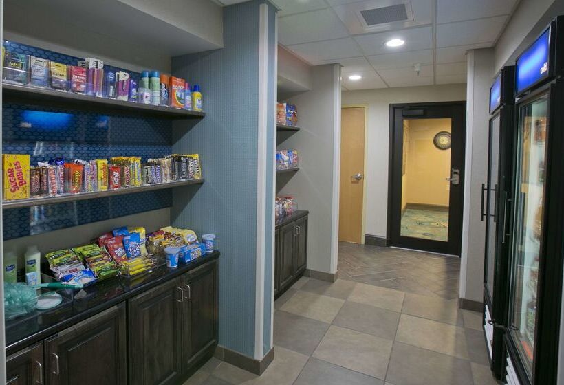 호텔 Hampton Inn & Suites Wiggins