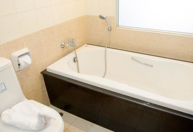 호텔 Hawaii Patong