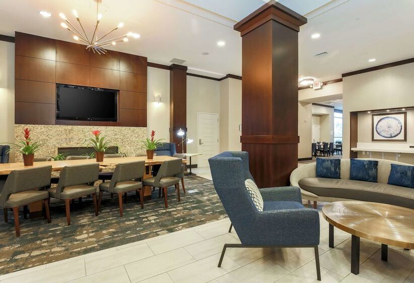 בית מלון כפרי Hilton Garden Inn Arlington Shirlington