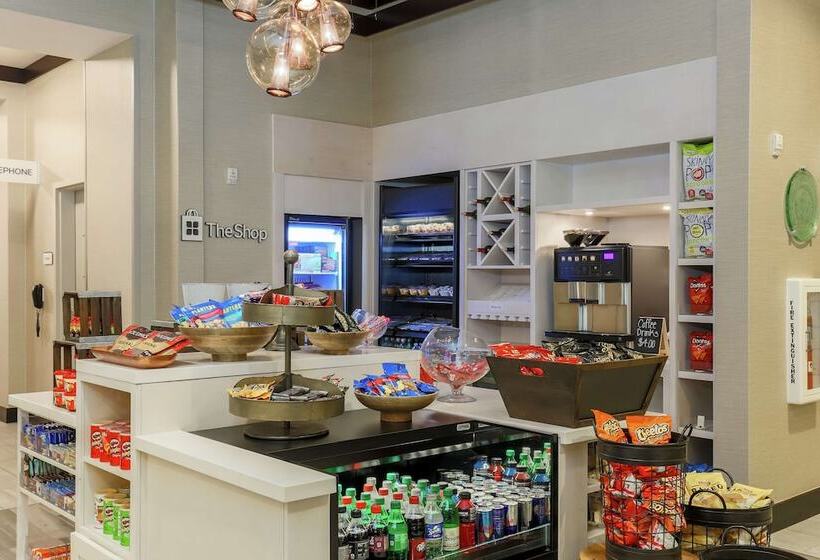 בית מלון כפרי Hilton Garden Inn Arlington Shirlington