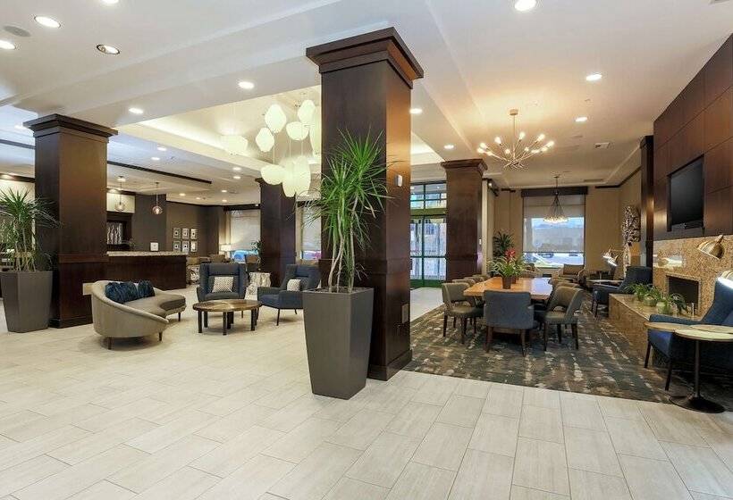 בית מלון כפרי Hilton Garden Inn Arlington Shirlington