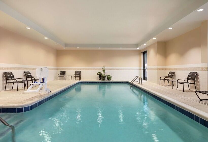 فندق Hilton Garden Inn Troy