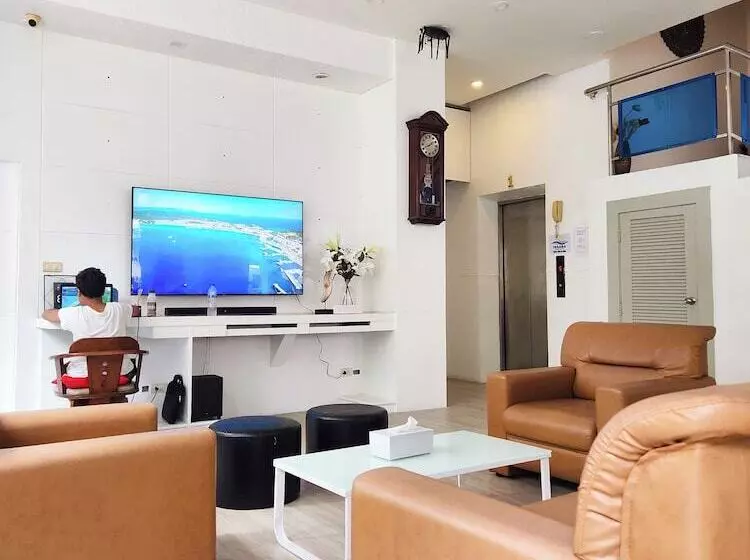 ホテル Issara Patong Beach