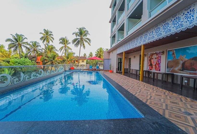 ホテル Issara Patong Beach