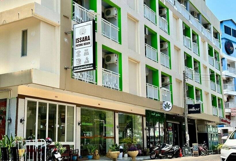 ホテル Issara Patong Beach