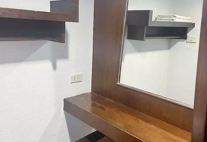 Hotelli Nicha Hua Hin