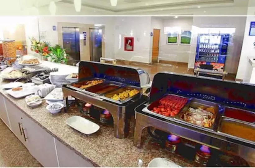 酒店 One Guadalajara Periférico Norte