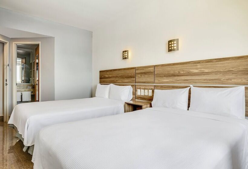 ホテル One Guadalajara Periférico Norte