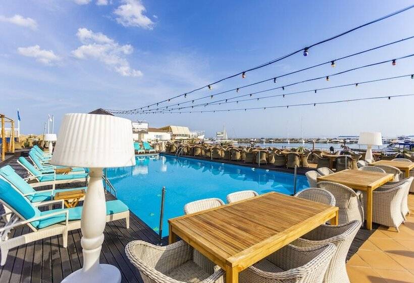 هتل Palace Marina Dinevi
