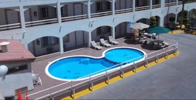 Отель Pueblito Inn