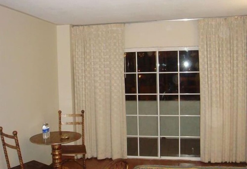 Отель Pueblito Inn