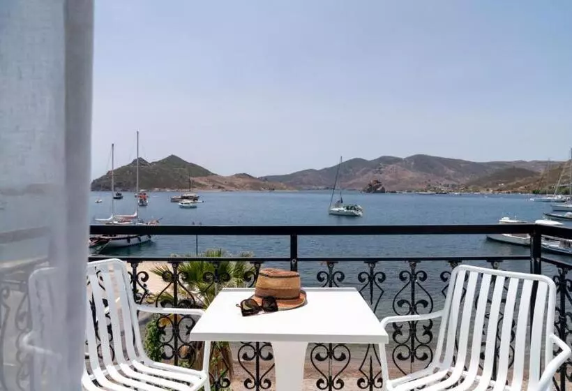 فندق Silver Beach