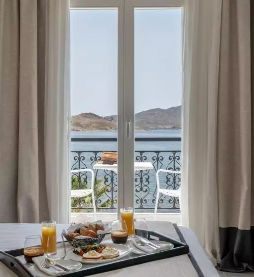 فندق Silver Beach