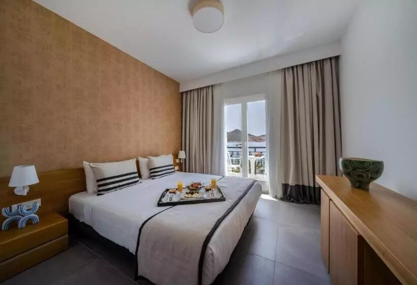 فندق Silver Beach