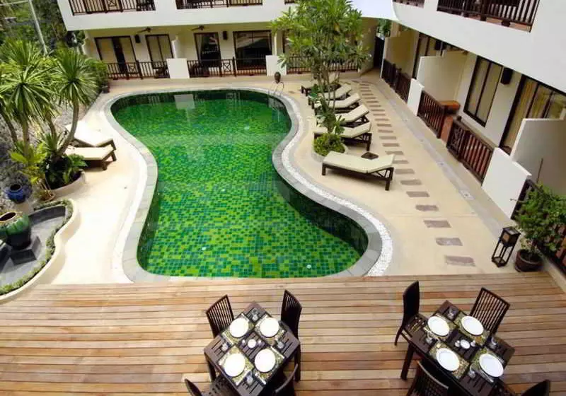 Отель Surin Gate Holiday Apartment