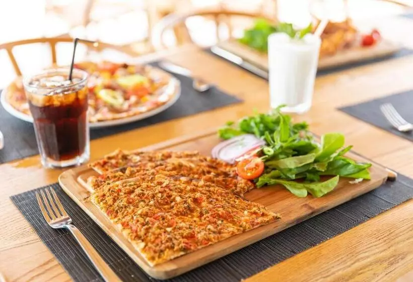 Отель Vita Bella Resort & Spa