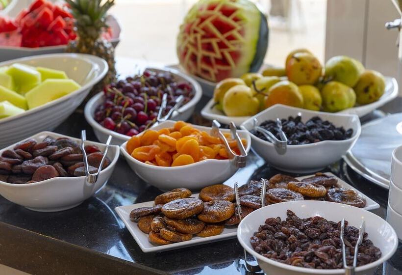 فندق Vita Bella Resort & Spa