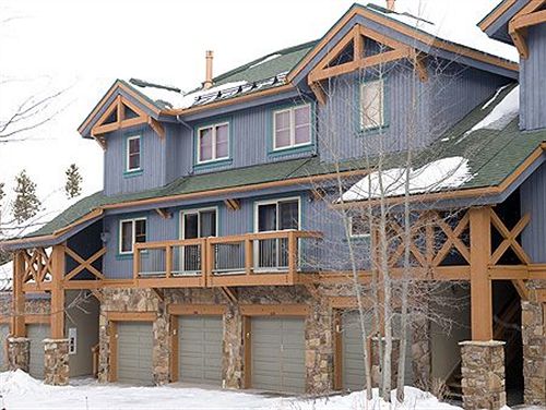 Los Pinos Condos by Wyndham Vacation Rentals 