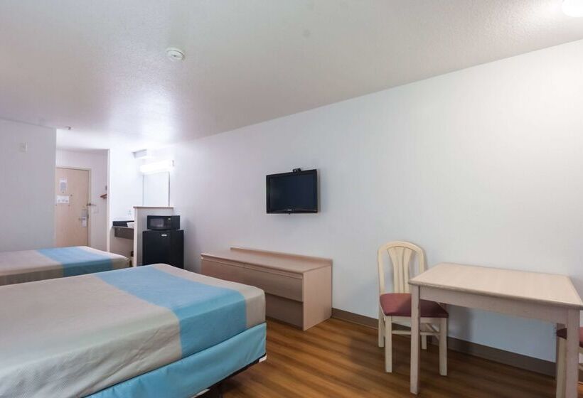 Motel 6 Seaside, Or