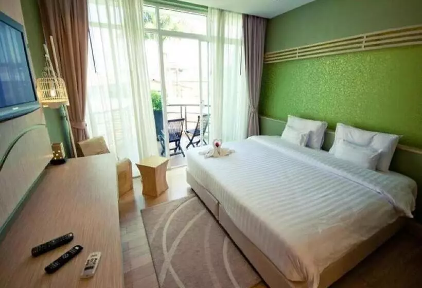 A Te Chumphon Hotel   Sha Plus