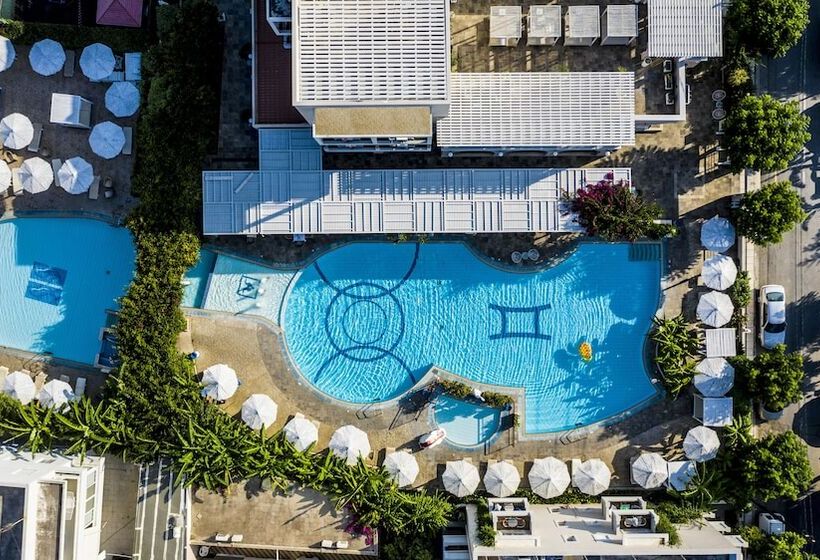 Peridis Family Resort