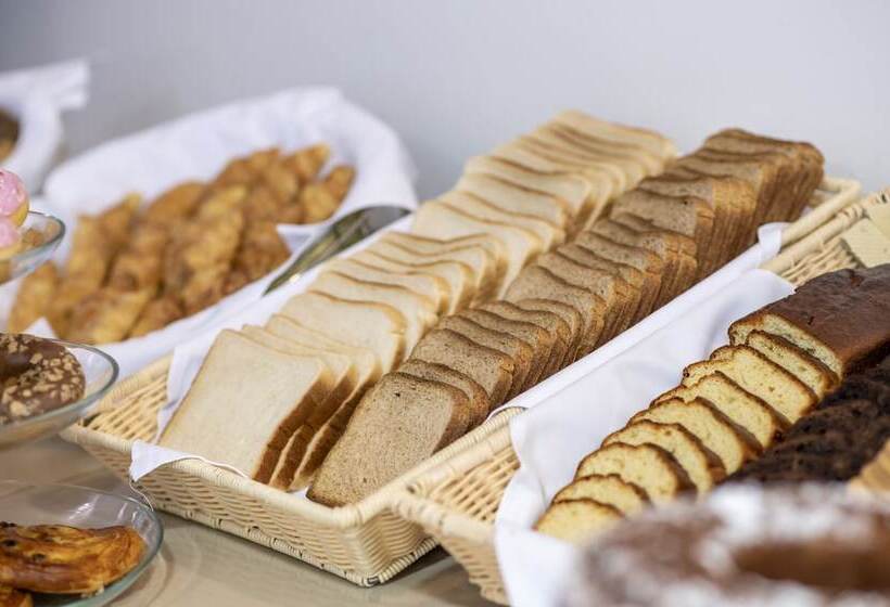 Peridis Family Resort