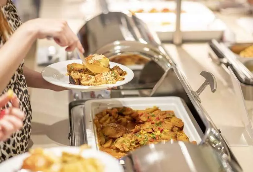 Peridis Family Resort