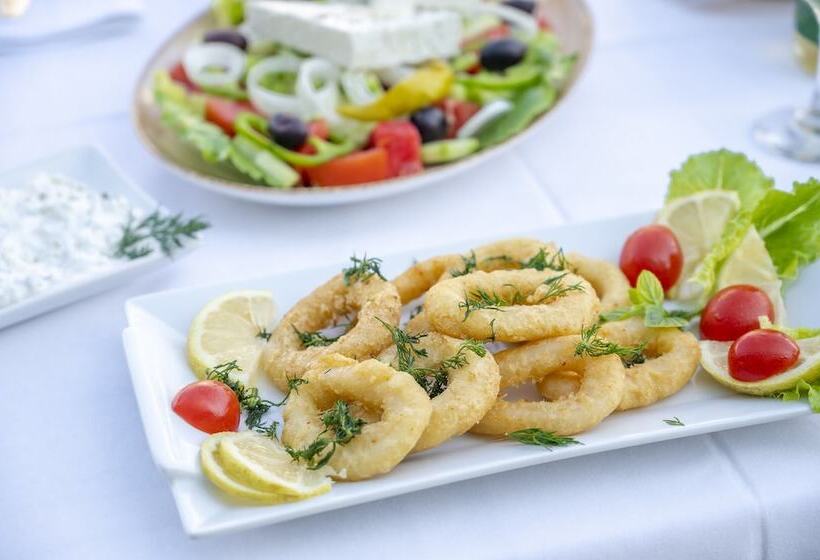 Peridis Family Resort