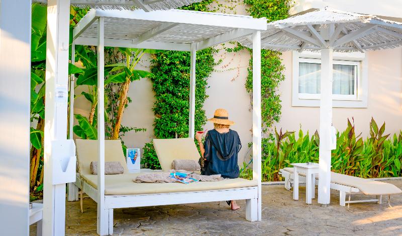 Peridis Family Resort