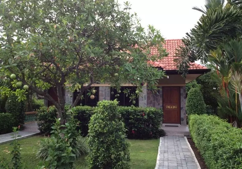 Relax Garden Bungalow