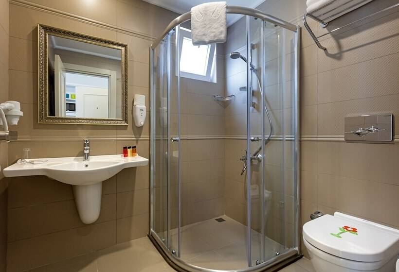 The Room Hotel & Apartments