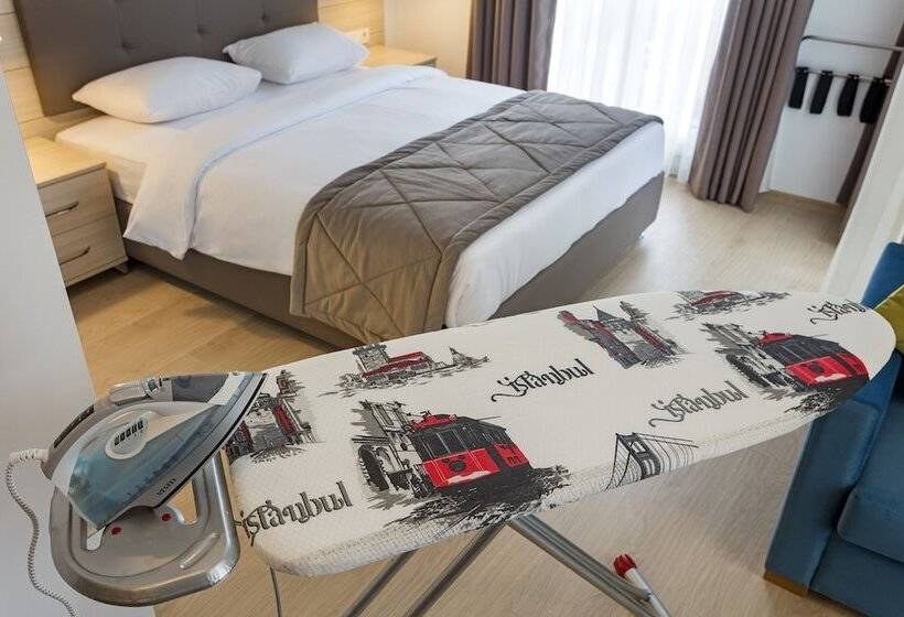 The Room Hotel & Apartments