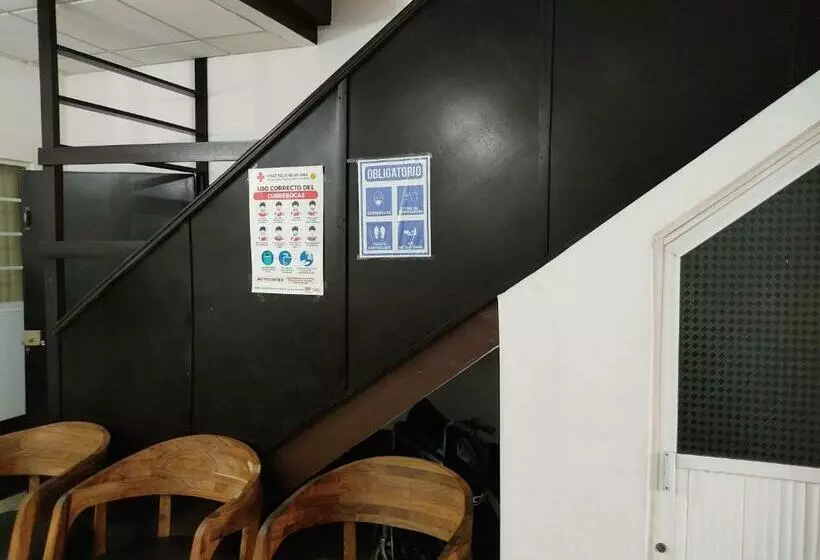 ホテル Hostal Herencia