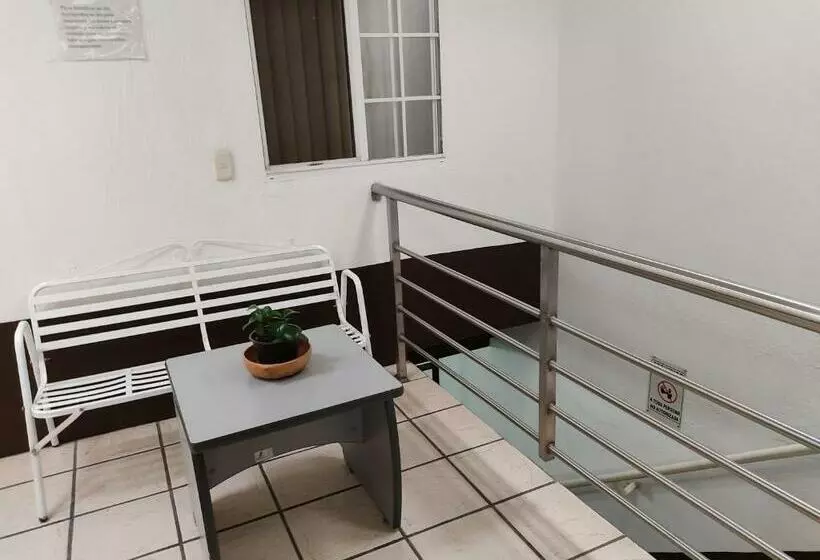 ホテル Hostal Herencia