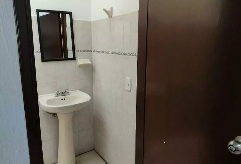 ホテル Hostal Herencia