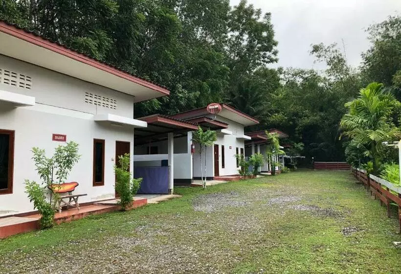 پانسیون Thanathorn Guesthouse