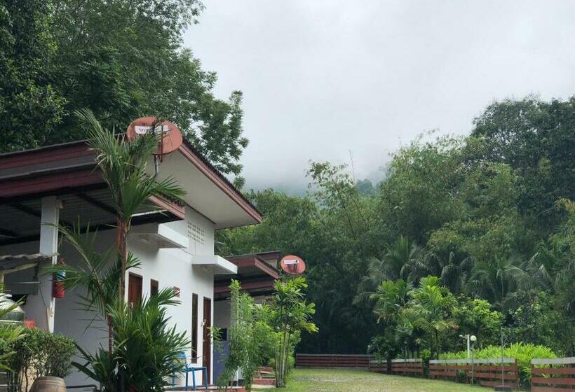 Pensió Thanathorn Guesthouse