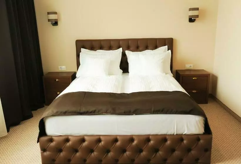 ペンション Vine Rooms