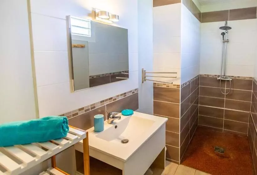 پانسیون Amour Deshaies