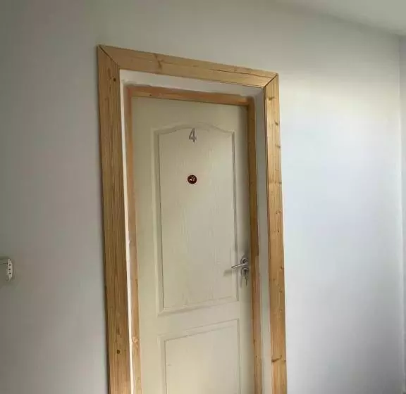 پانسیون Casa Trandafirilor