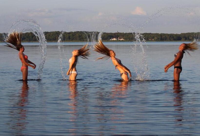 ホテル Low Budget Bungalows