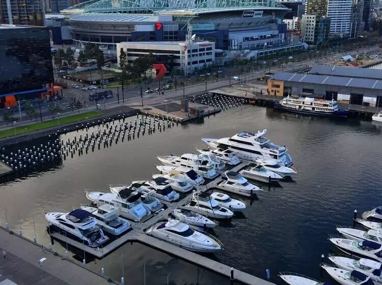 Apartments Melbourne Domain New Quay Docklands