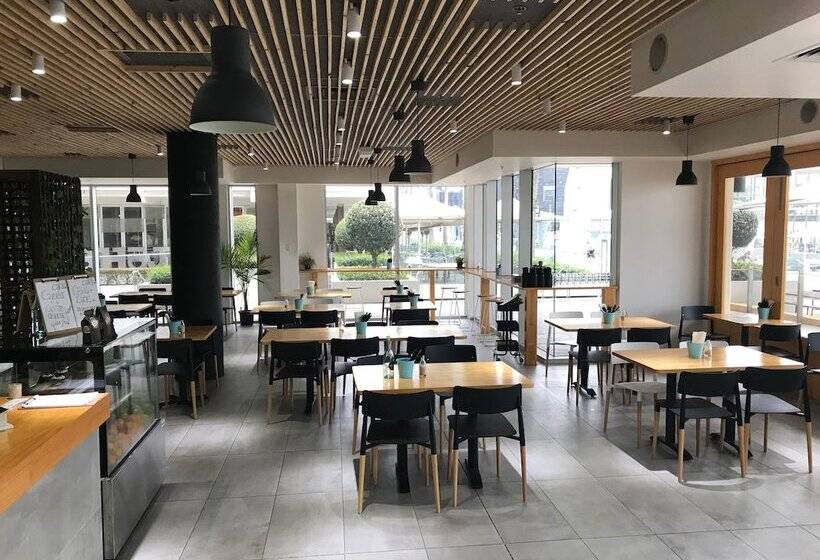 Apartments Melbourne Domain   New Quay Docklands