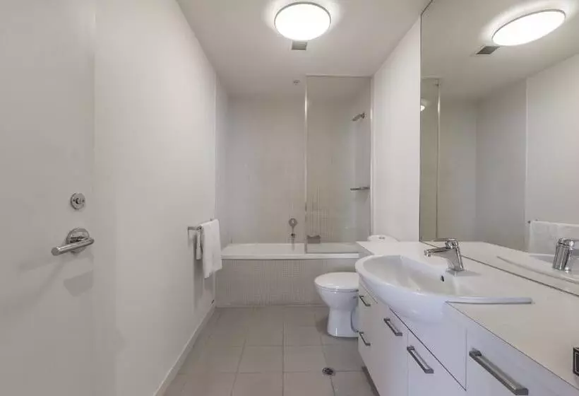 Apartments Melbourne Domain New Quay Docklands