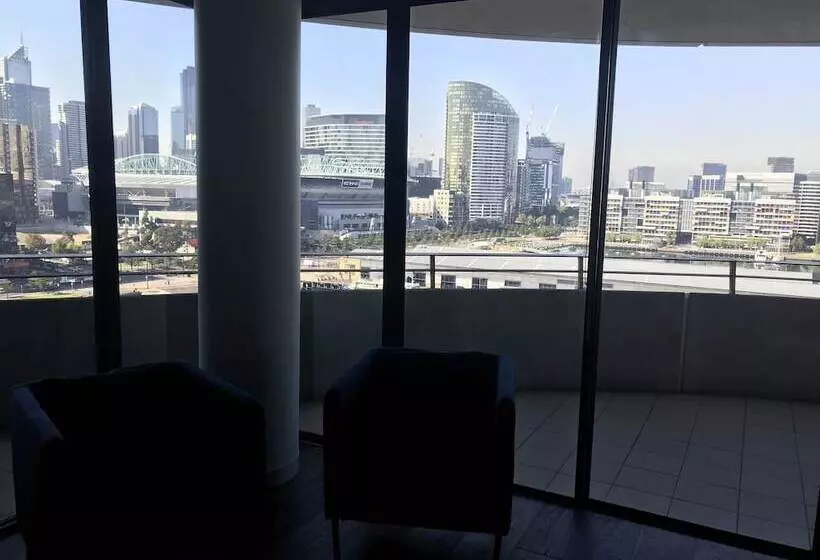 Apartments Melbourne Domain New Quay Docklands