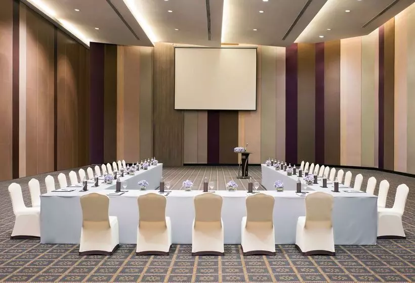Avani Khon Kaen Hotel & Convention Centre