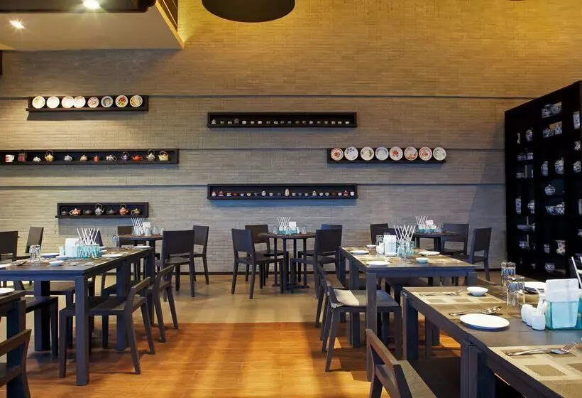 Avani Khon Kaen Hotel & Convention Centre