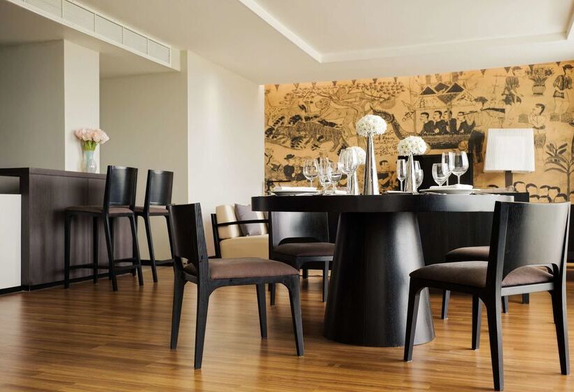 Avani Khon Kaen Hotel & Convention Centre